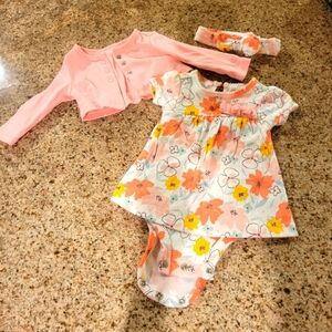 Carters Three piece Newborn Girl matching floral set Outfit